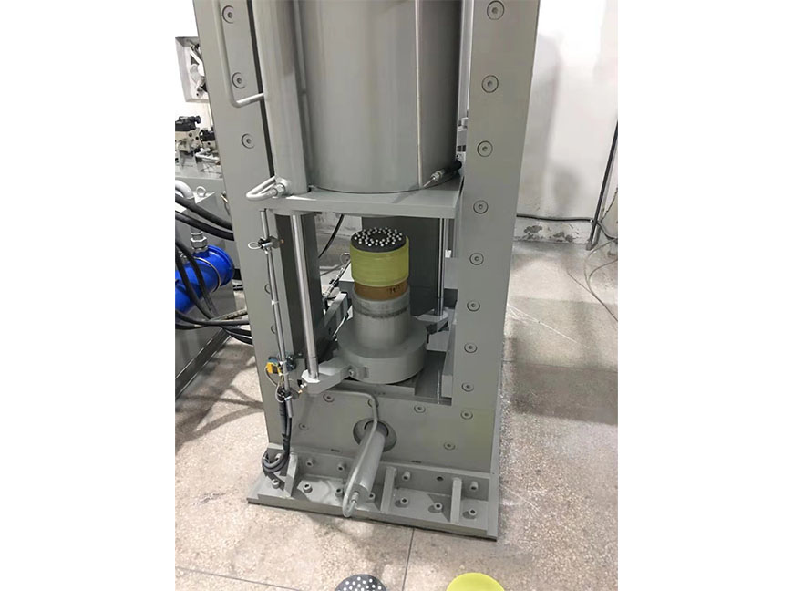 干带式等静压机